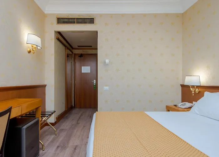 Hotel The Brand