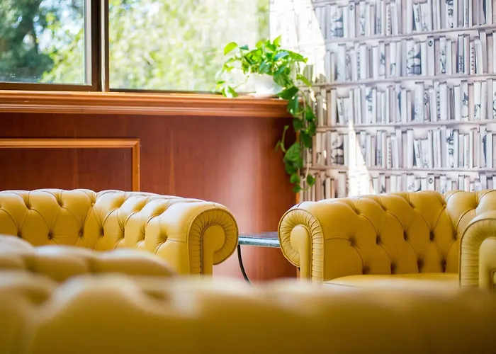 Hotel The Brand 4*